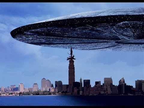 巨大UFOの母船がカナダ上空にwidth=190